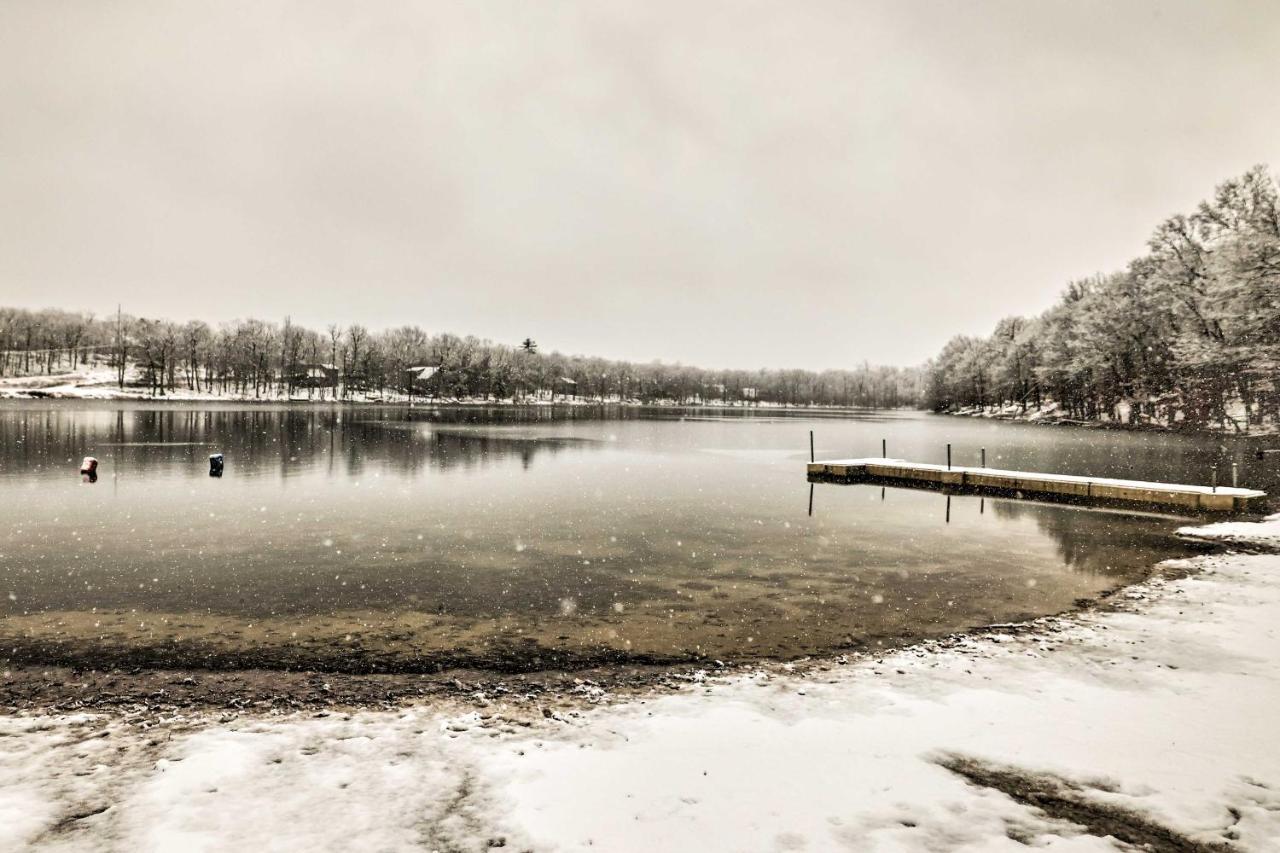 Pet-friendly Poconos Vacation With Hot Tub!